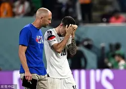 英超赛前再迎强敌，罗马遗憾出局，主帅态度：球迷炸锅，赛程密集仍需轮换的简单介绍