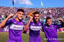 今晨意大利杯焦点战；尤文图斯强势反弹；引发热议；轮换策略成焦点的简单介绍