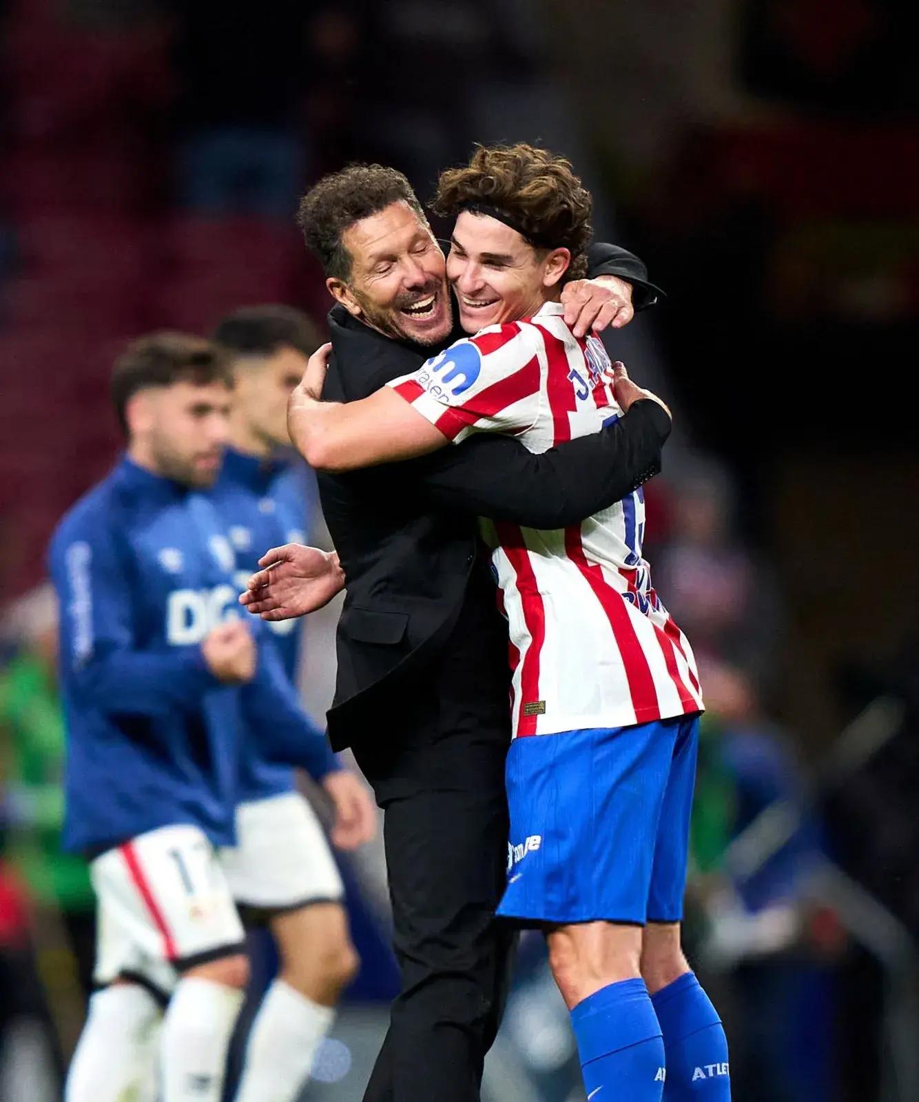 包含西甲倒计时,密尔沃基雄鹿冲刺阶段篮板制胜,细节引发关注,话题不断,球队文化再被提及的词条 包含西甲倒计时,密尔沃基雄鹿冲刺阶段篮板制胜,细节引发关注,话题不断,球队文化再被提及的词条